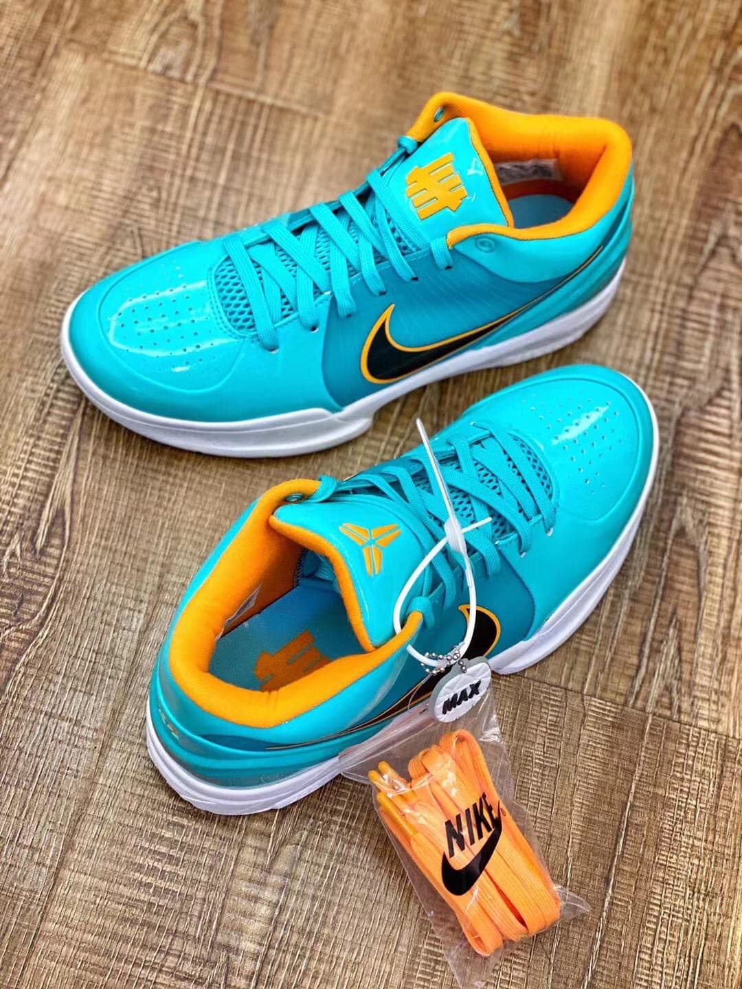 Spurs 4 Size Men’s US 9.5